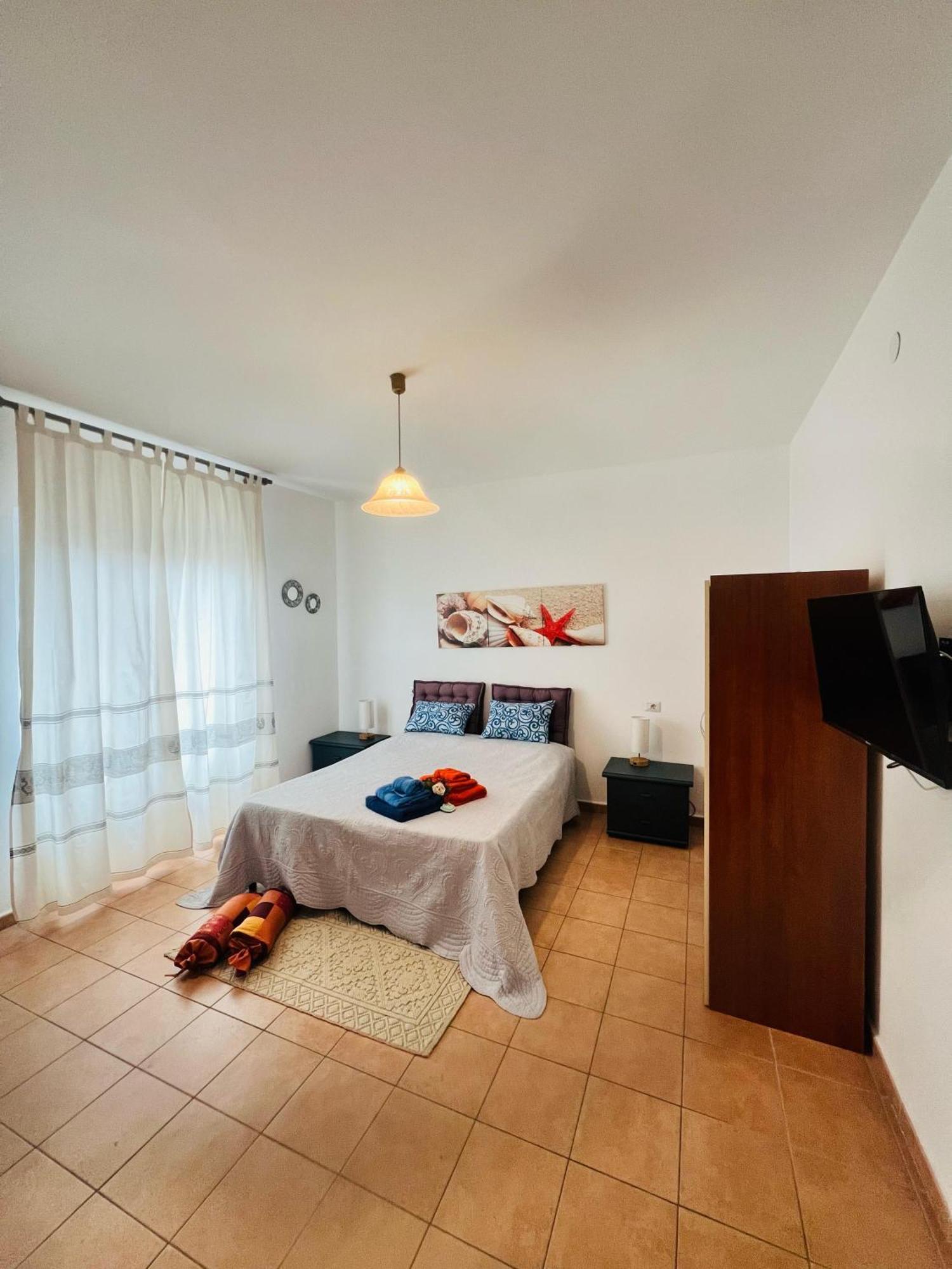 Bed And Breakfast Le Petunie Bari Sardo Exterior foto