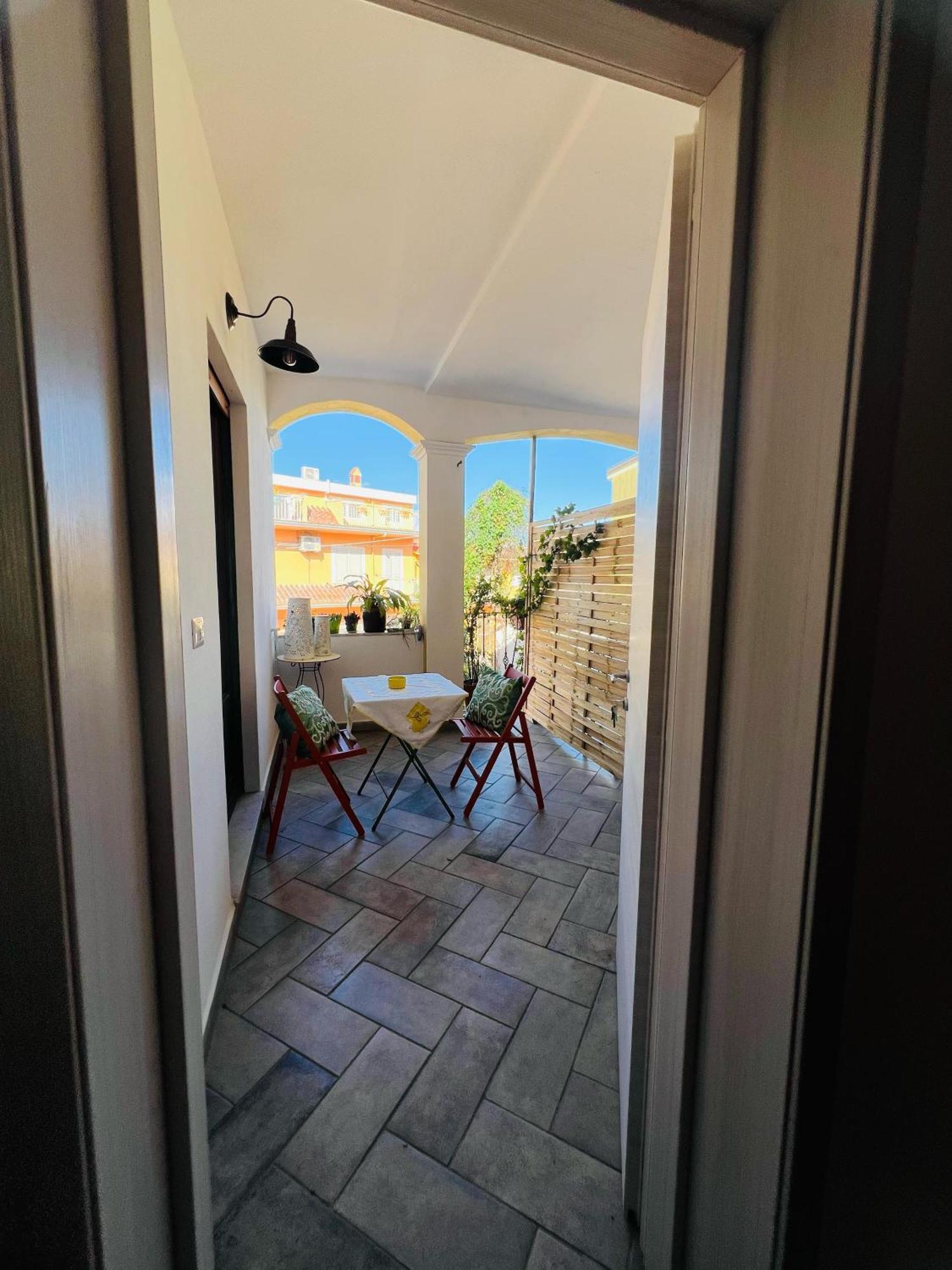 Bed And Breakfast Le Petunie Bari Sardo Exterior foto